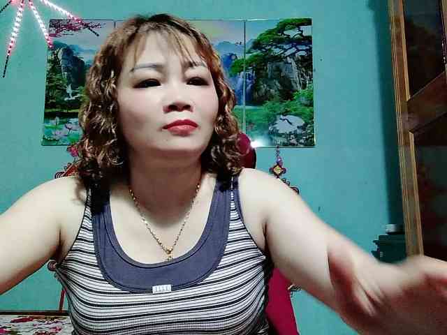 Linhanhsex2k webcam