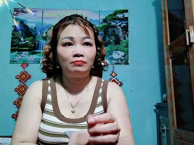 Linhanhsex2k webcam
