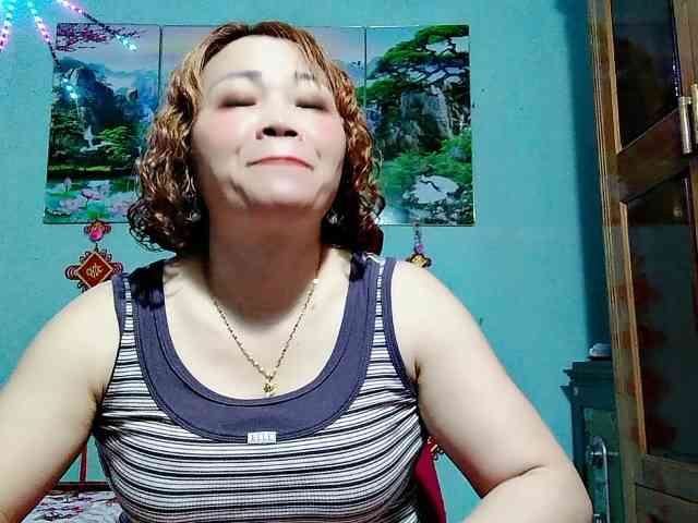Linhanhsex2k webcam