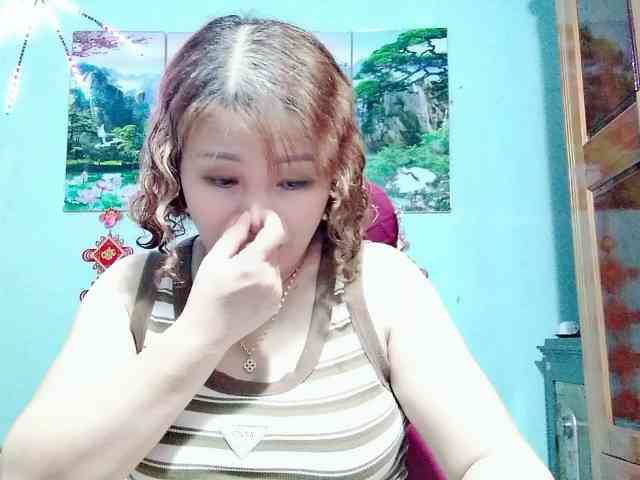 Linhanhsex2k webcam