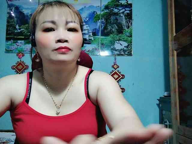 Linhanhsex2k webcam