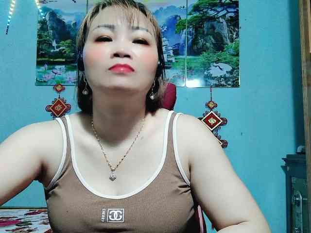 Linhanhsex2k webcam