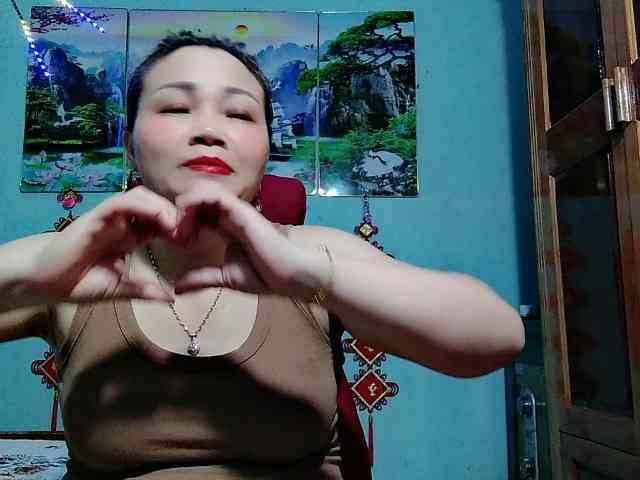 Linhanhsex2k webcam