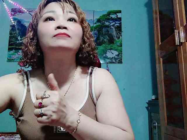 Linhanhsex2k webcam
