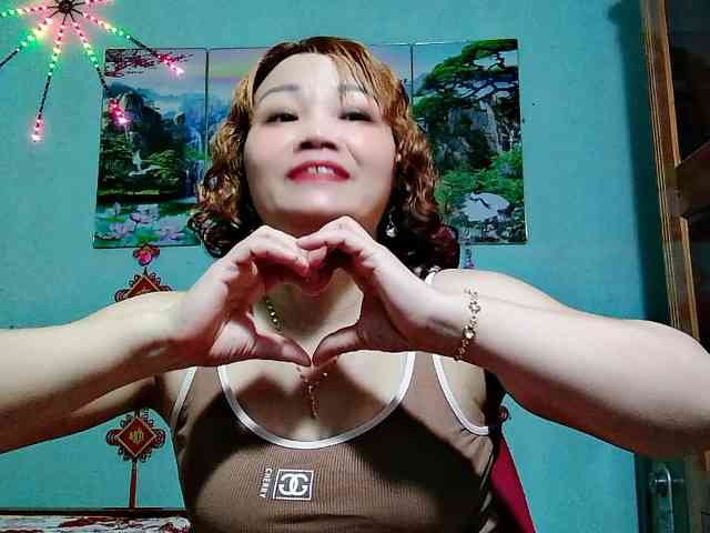 Linhanhsex2k webcam