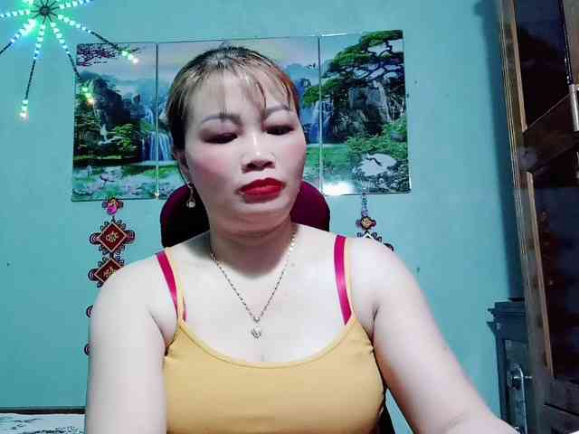 Linhanhsex2k webcam