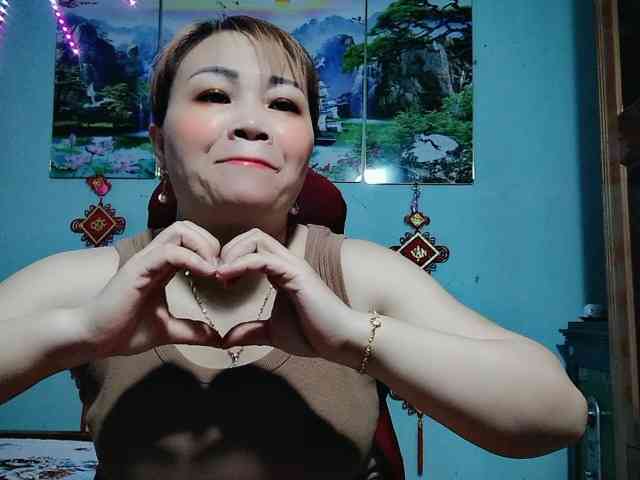 Linhanhsex2k webcam