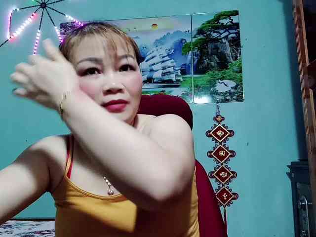 Linhanhsex2k webcam