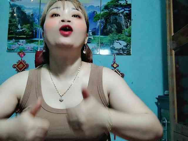 Linhanhsex2k webcam