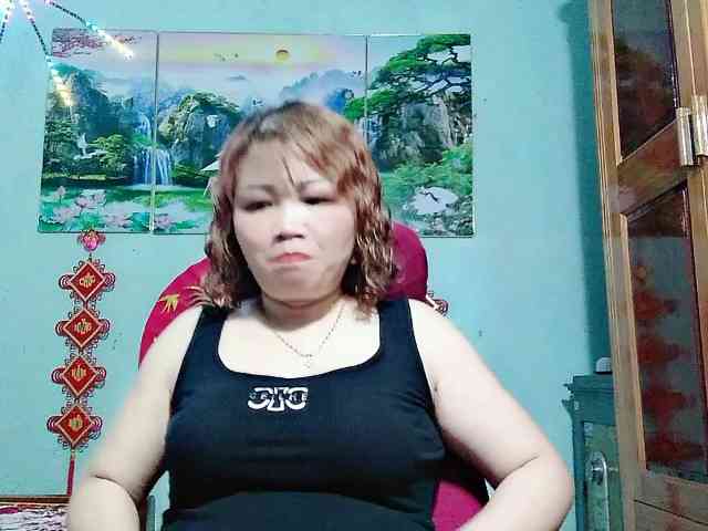 Linhanhsex2k webcam
