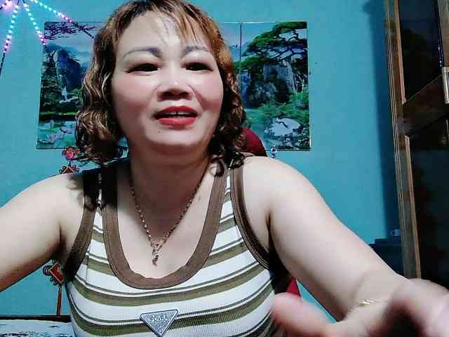 Linhanhsex2k Live Webcam on BongaCams