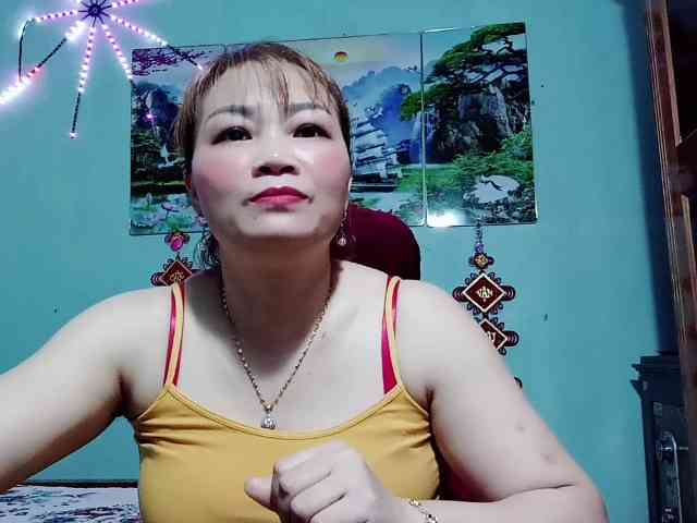 Linhanhsex2k webcam