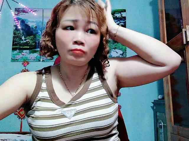Linhanhsex2k Live Webcam on BongaCams