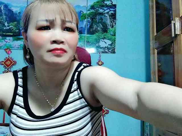 Linhanhsex2k webcam