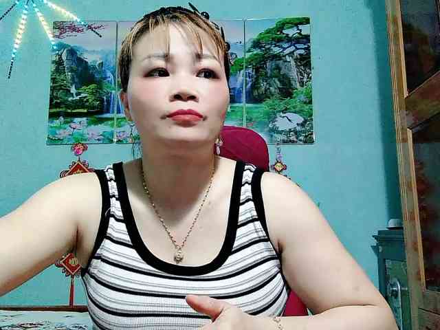 Linhanhsex2k webcam