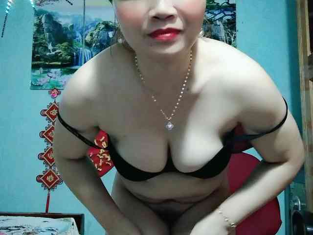 Linhanhsex2k webcam