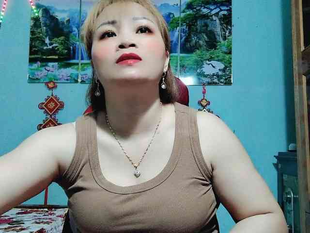 Linhanhsex2k webcam