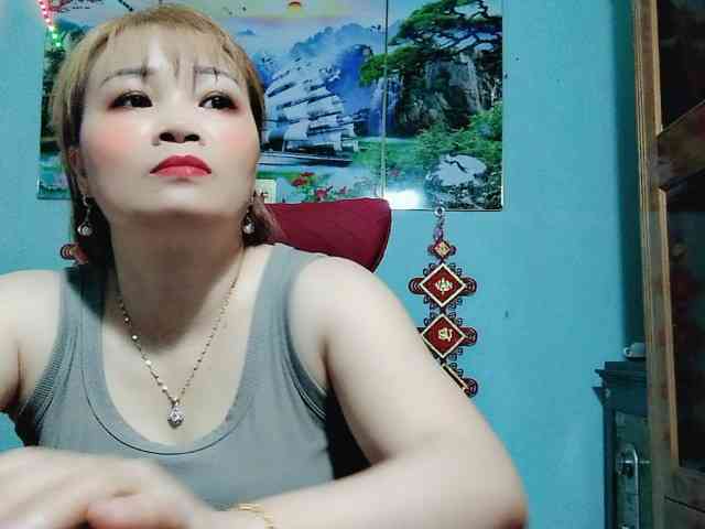 Linhanhsex2k webcam