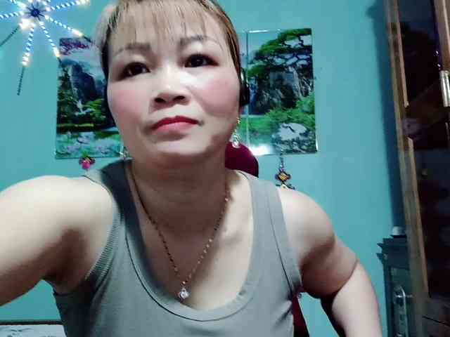 Linhanhsex2k webcam
