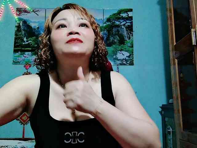 Linhanhsex2k webcam