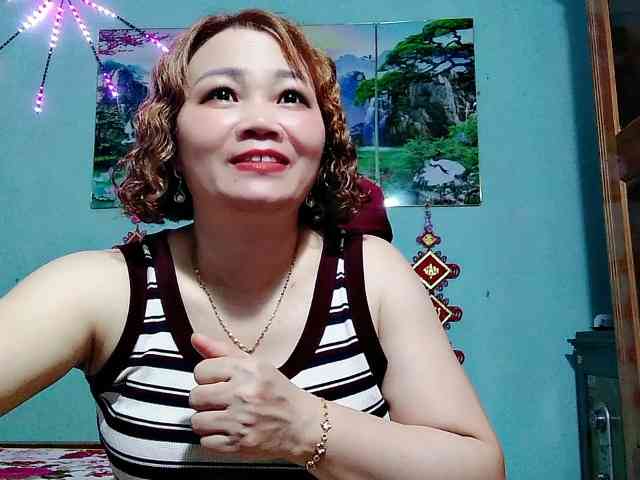 Linhanhsex2k Live Webcam on BongaCams