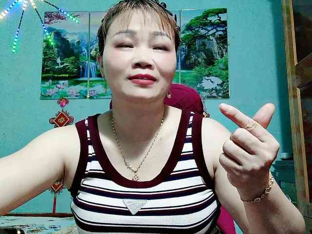 Linhanhsex2k webcam
