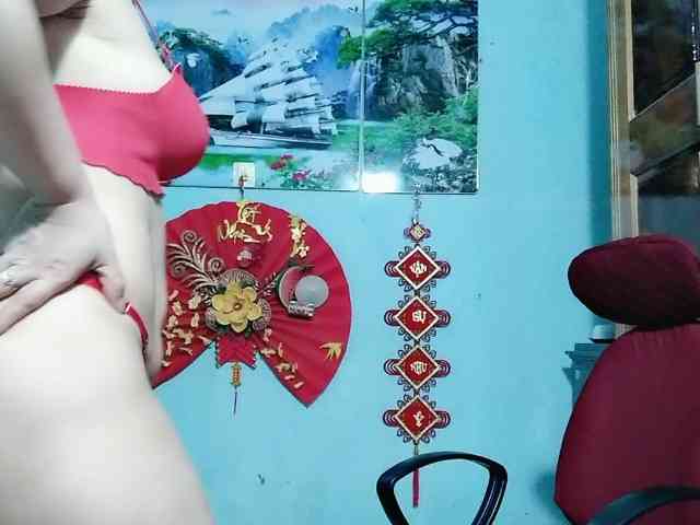 Linhanhsex2k webcam