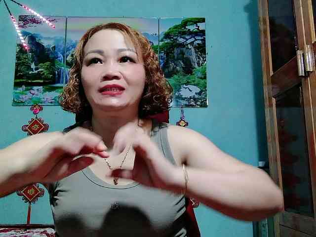 Linhanhsex2k webcam