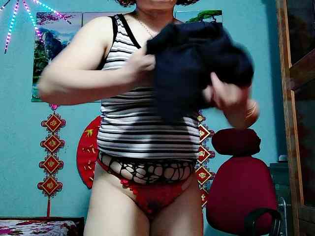 Linhanhsex2k webcam