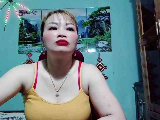 Linhanhsex2k webcam
