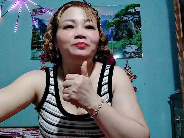 Linhanhsex2k webcam