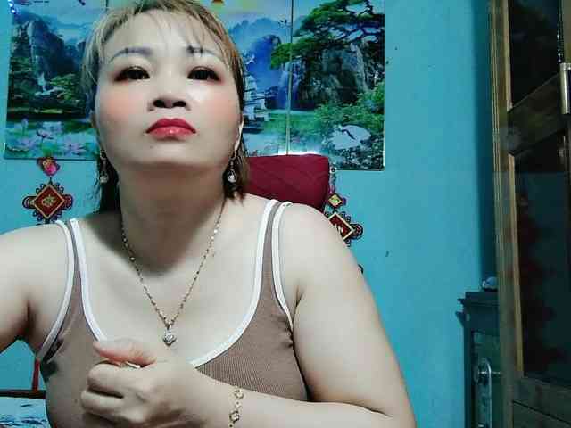 Linhanhsex2k webcam