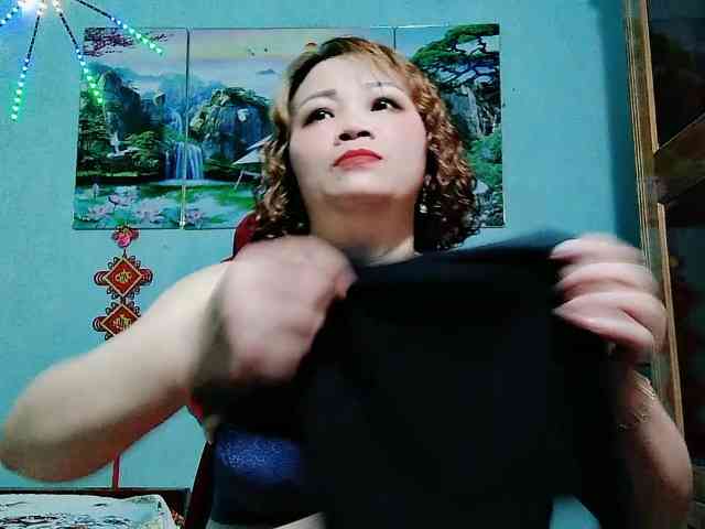 Linhanhsex2k webcam