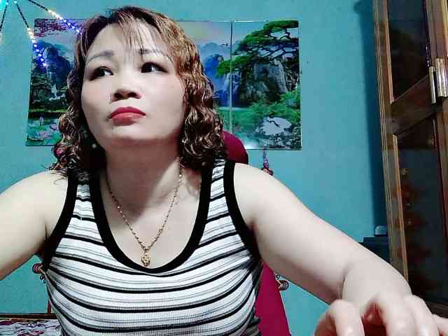 Linhanhsex2k webcam