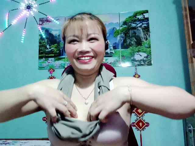 Linhanhsex2k webcam