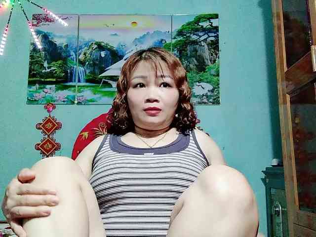 Linhanhsex2k webcam