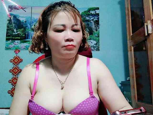 Linhanhsex2k webcam
