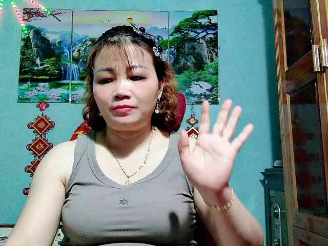 Linhanhsex2k webcam