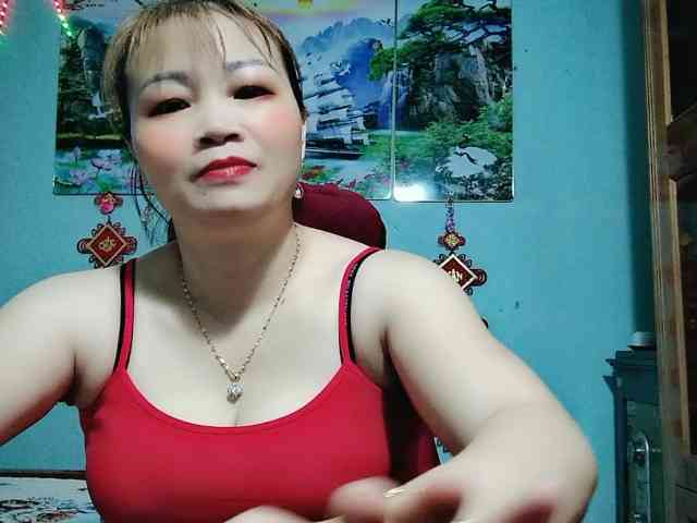 Linhanhsex2k webcam