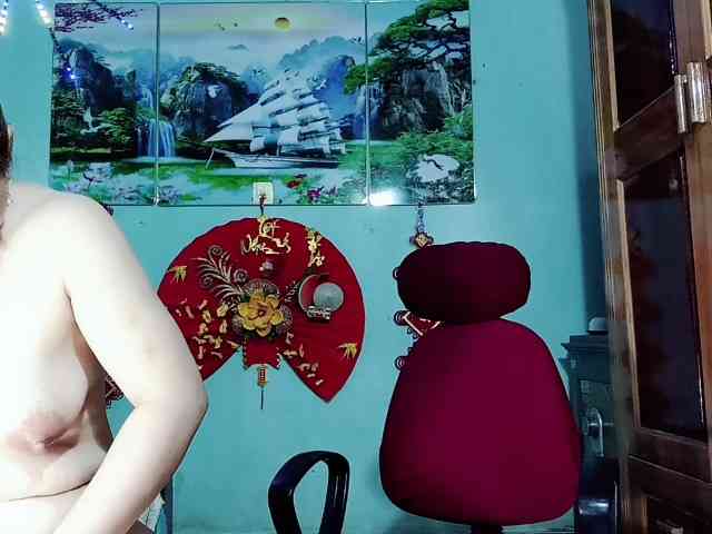 Linhanhsex2k webcam