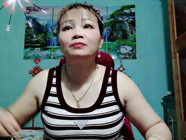 Linhanhsex2k webcam