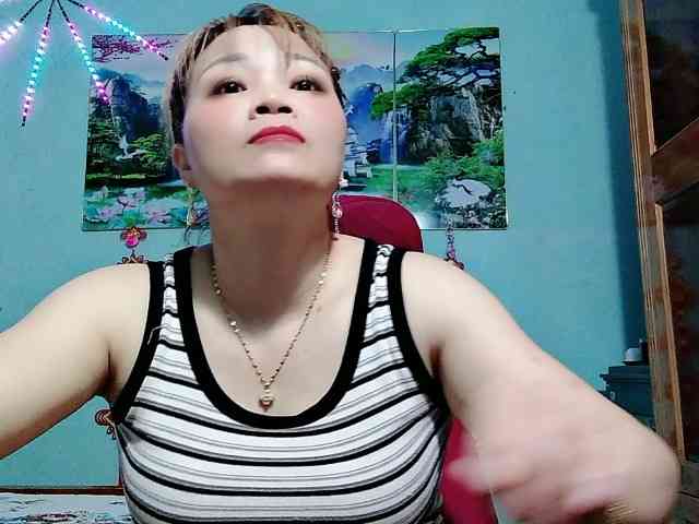 Linhanhsex2k webcam