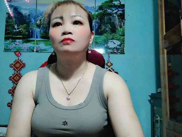 Linhanhsex2k webcam