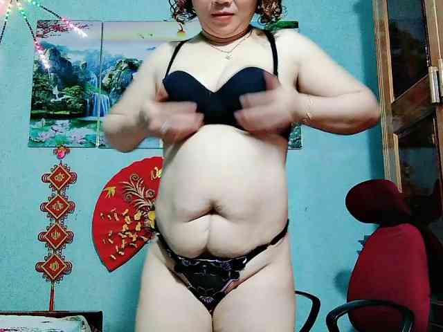 Linhanhsex2k webcam