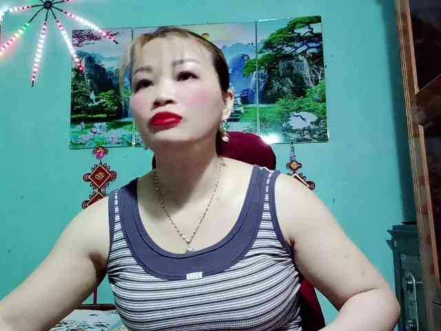 Linhanhsex2k webcam