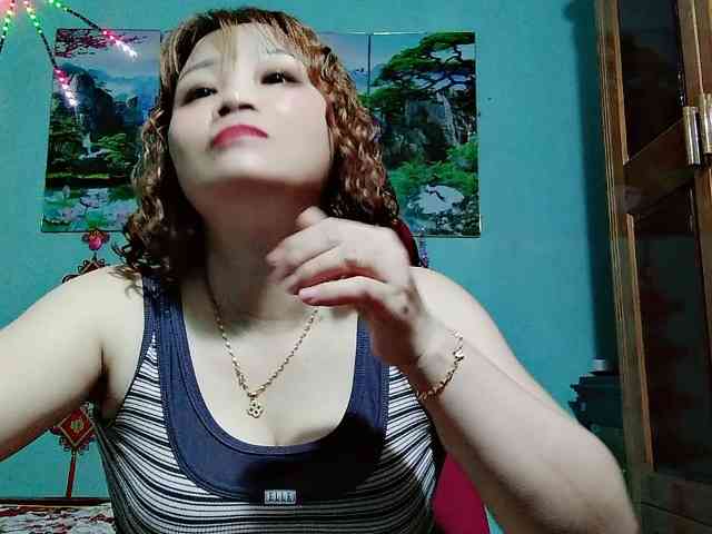 Linhanhsex2k webcam