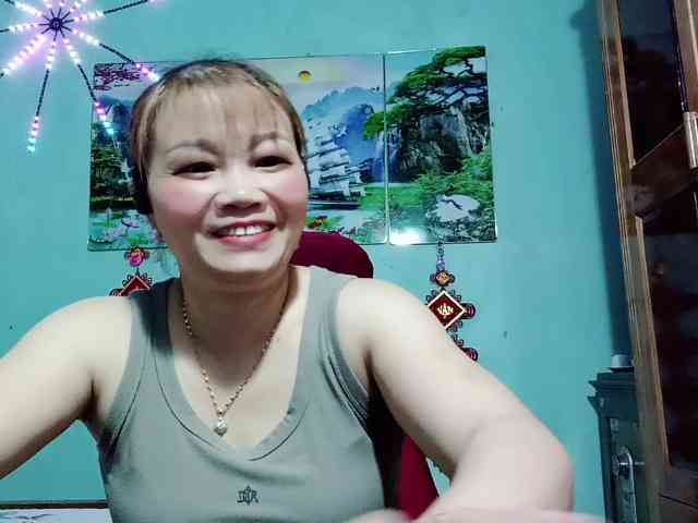 Linhanhsex2k webcam