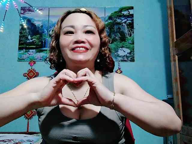 Linhanhsex2k webcam