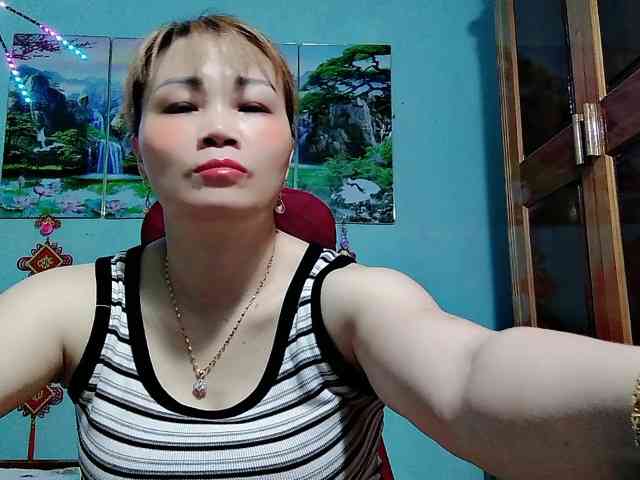 Linhanhsex2k webcam