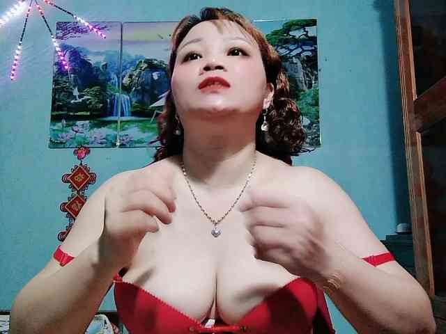 Linhanhsex2k webcam
